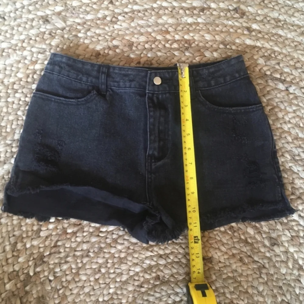 Distressed High Rise Shorts - Picture 6 of 6